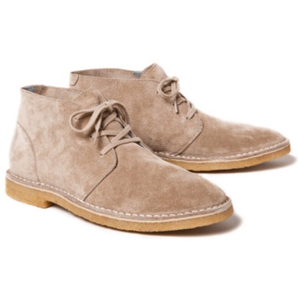 beige chukka boots